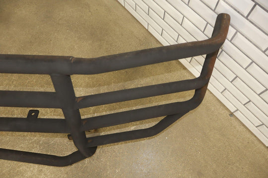 01 - 02 Chevy GMC Ranch Hand Legend Grille Guard GGC011BL1 Used