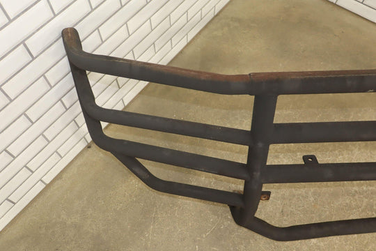 01 - 02 Chevy GMC Ranch Hand Legend Grille Guard GGC011BL1 Used