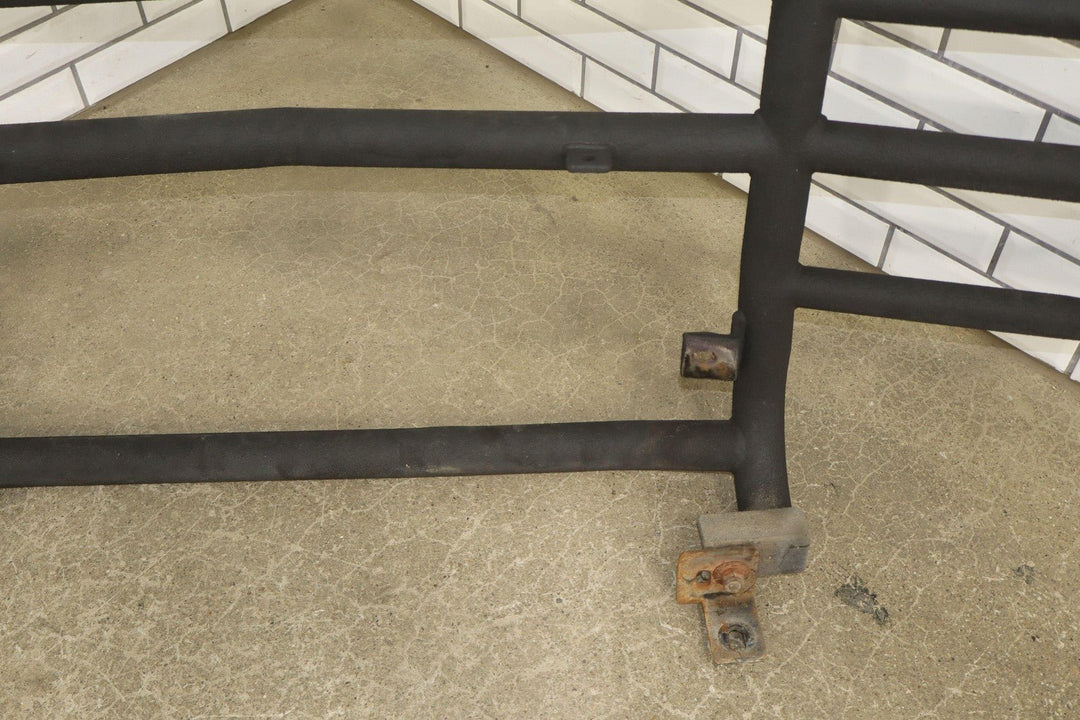 01 - 02 Chevy GMC Ranch Hand Legend Grille Guard GGC011BL1 Used