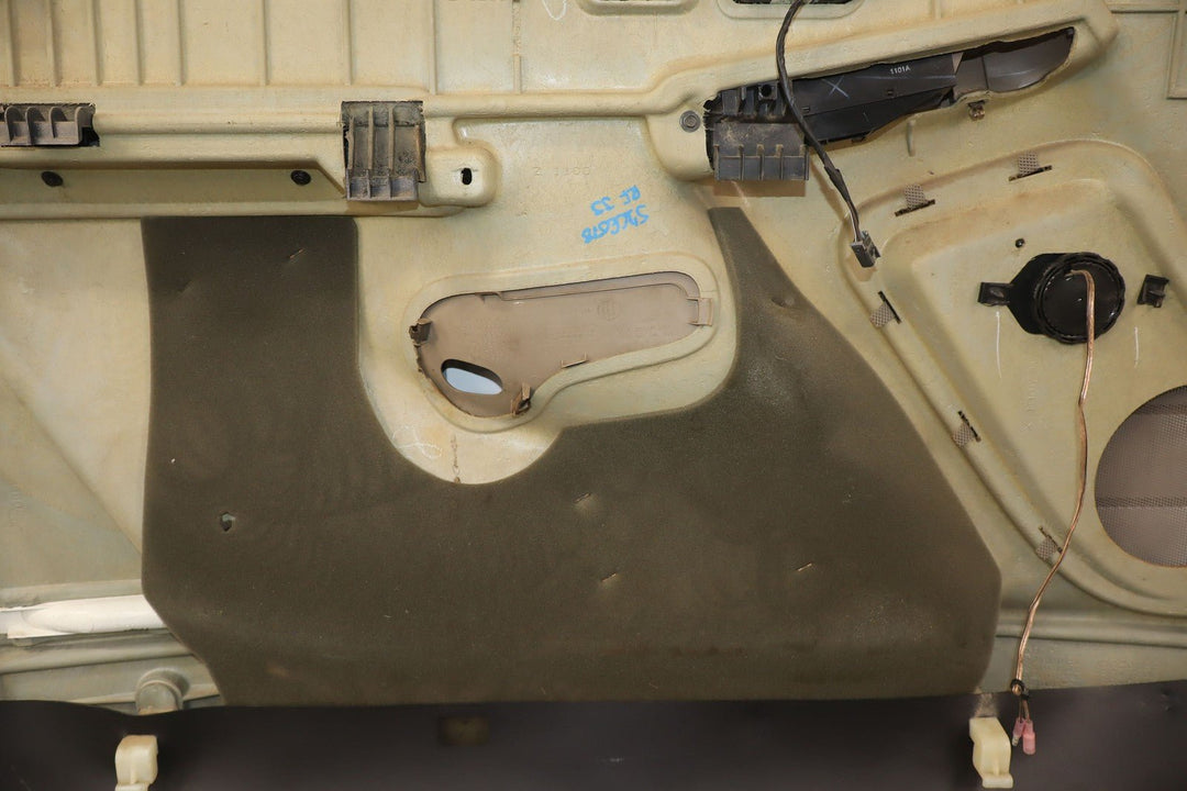 01 - 02 Chevy GMC Silverado GMT800 Right Front Interior Door Panel (Tan 522)
