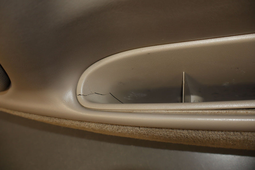01 - 02 Chevy GMC Silverado GMT800 Right Front Interior Door Panel (Tan 522)