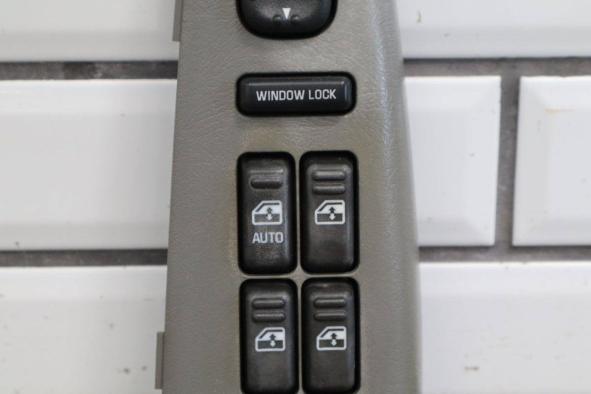 01-02 Chevy GMC Silverado Sierra Crew Cab/Suburban Driver Master Switch Gray