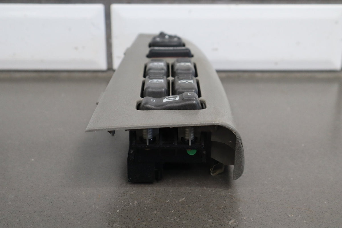 01-02 Chevy GMC Silverado Sierra Crew Cab/Suburban Driver Master Switch Gray