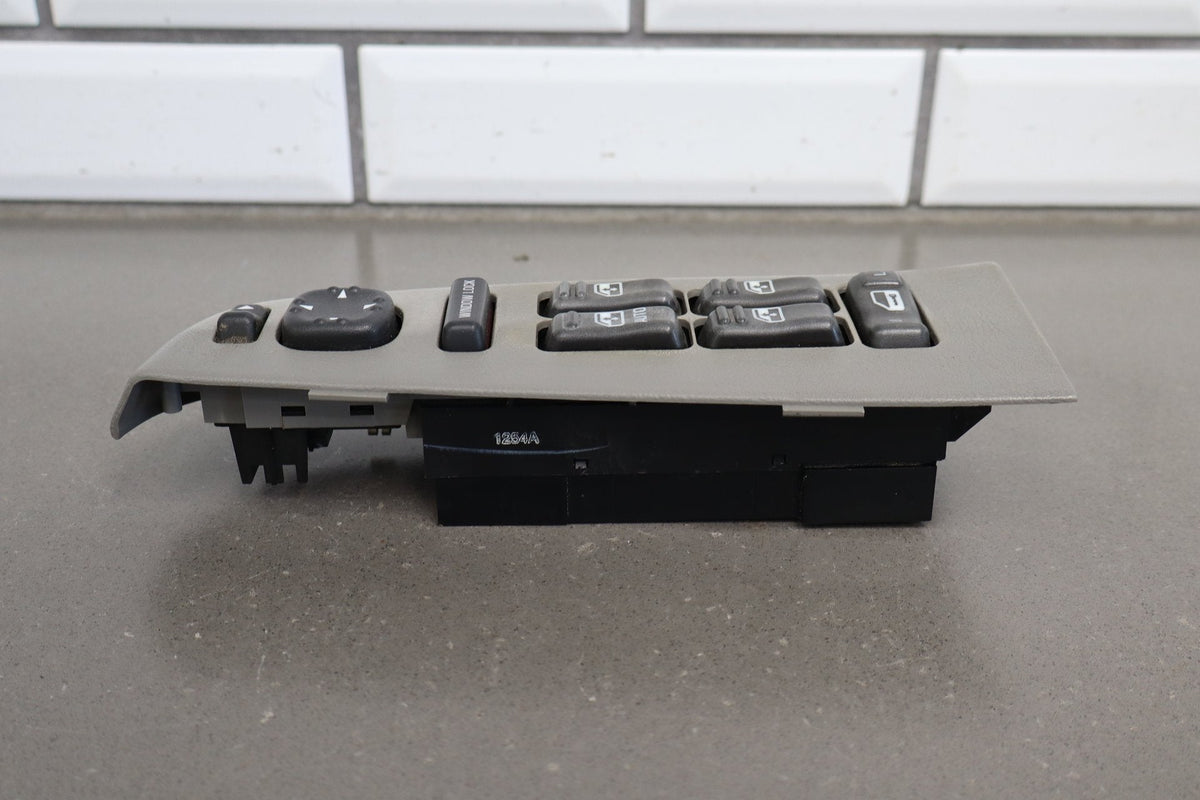 01-02 Chevy GMC Silverado Sierra Crew Cab/Suburban Driver Master Switch Gray