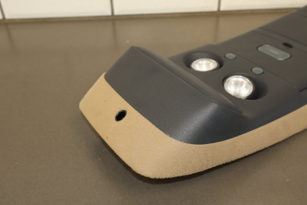 01-02 Chevy Silverado GMT800 Roof Console 15769394