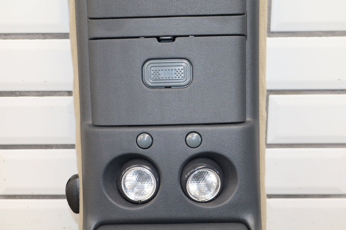 01-02 Chevy Silverado GMT800 Roof Console 15769394