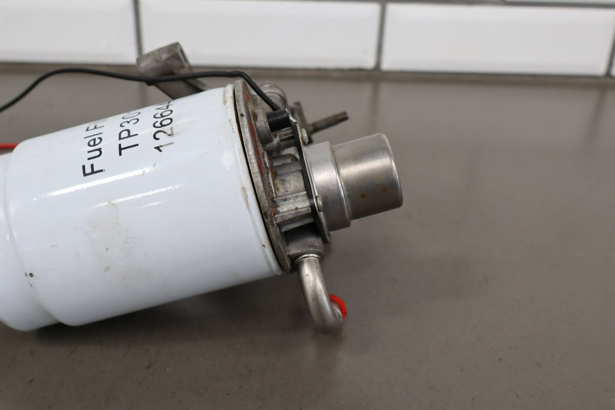 01-04 Chevy 6.6L Duramax LB7 Fuel Filter Housing OEM 97780061
