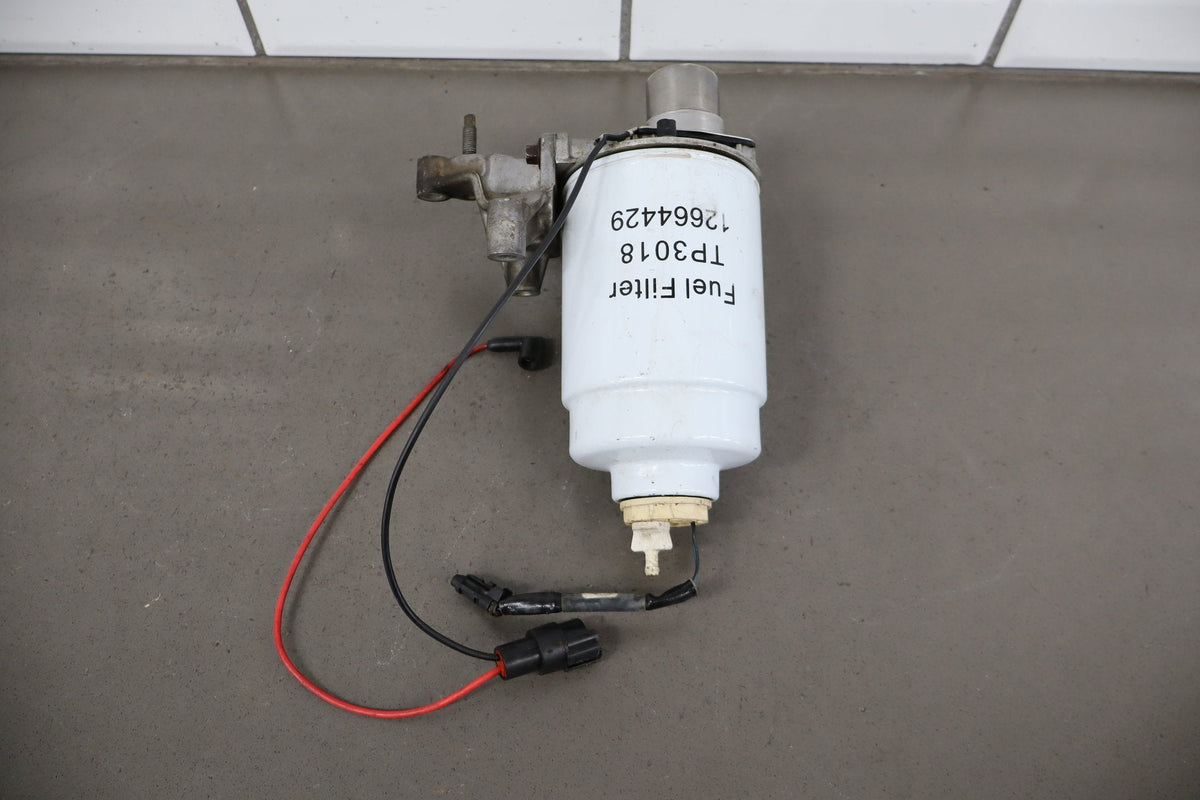 01-04 Chevy 6.6L Duramax LB7 Fuel Filter Housing OEM 97780061