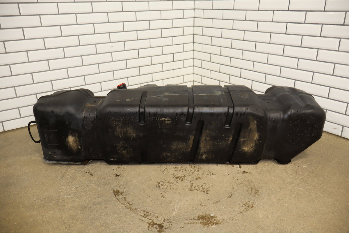 01-04 Chevy Silverado 3500 Diesel Fuel Tank 34 Gal 8ft