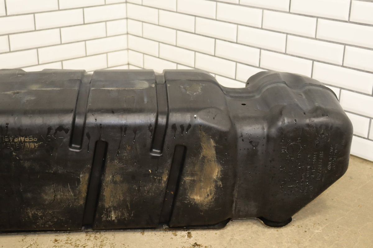 01-04 Chevy Silverado 3500 Diesel Fuel Tank 34 Gal 8ft