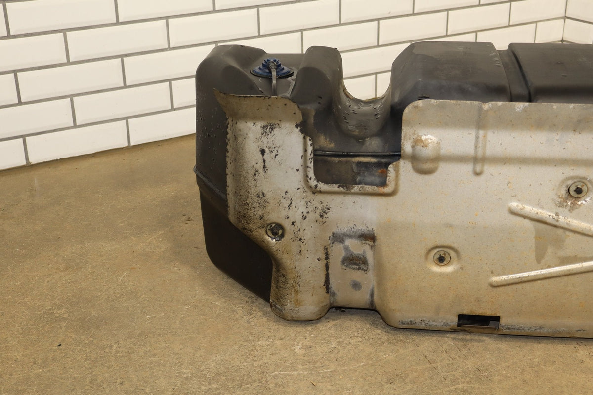 01-04 Chevy Silverado 3500 Diesel Fuel Tank 34 Gal 8ft