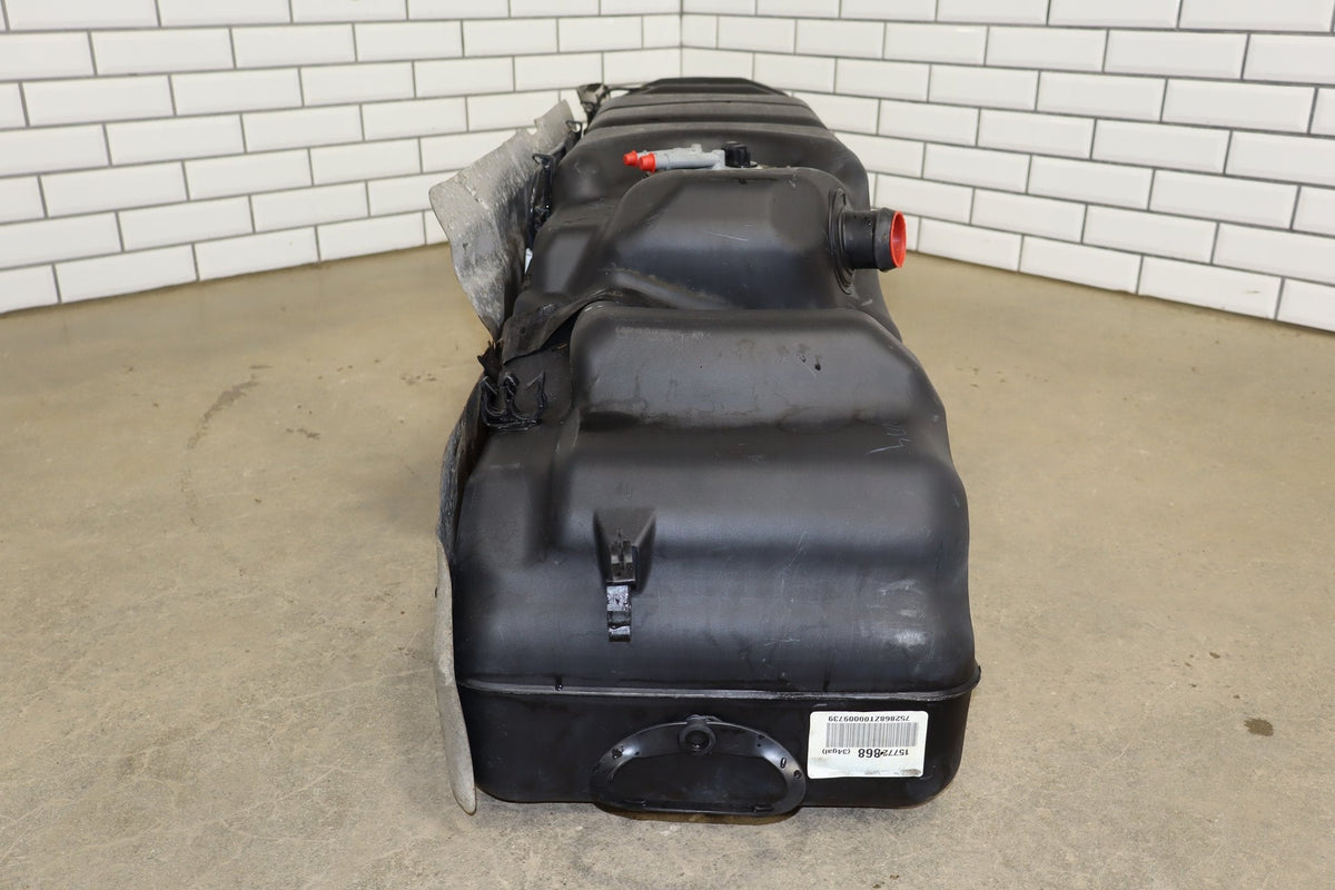 01-04 Chevy Silverado 3500 Diesel Fuel Tank 34 Gal 8ft