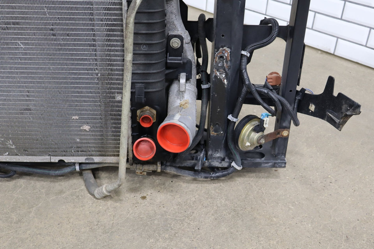 01-04 Chevy Silverado 3500 Duramax LB7 Loaded Core Support