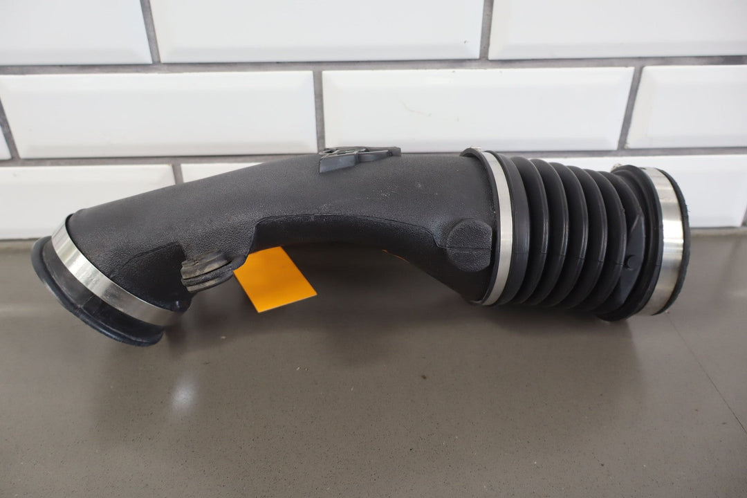 01 - 04 Corvette C5 5.7L Air Cleaner Intake Tube Box Base Lid Straps (No MAF)