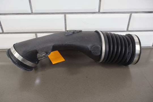 01 - 04 Corvette C5 5.7L Air Cleaner Intake Tube Box Base Lid Straps (No MAF)