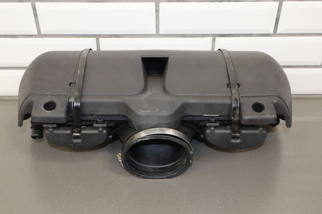 01 - 04 Corvette C5 5.7L Air Cleaner Intake Tube Box Base Lid Straps *No MAF*