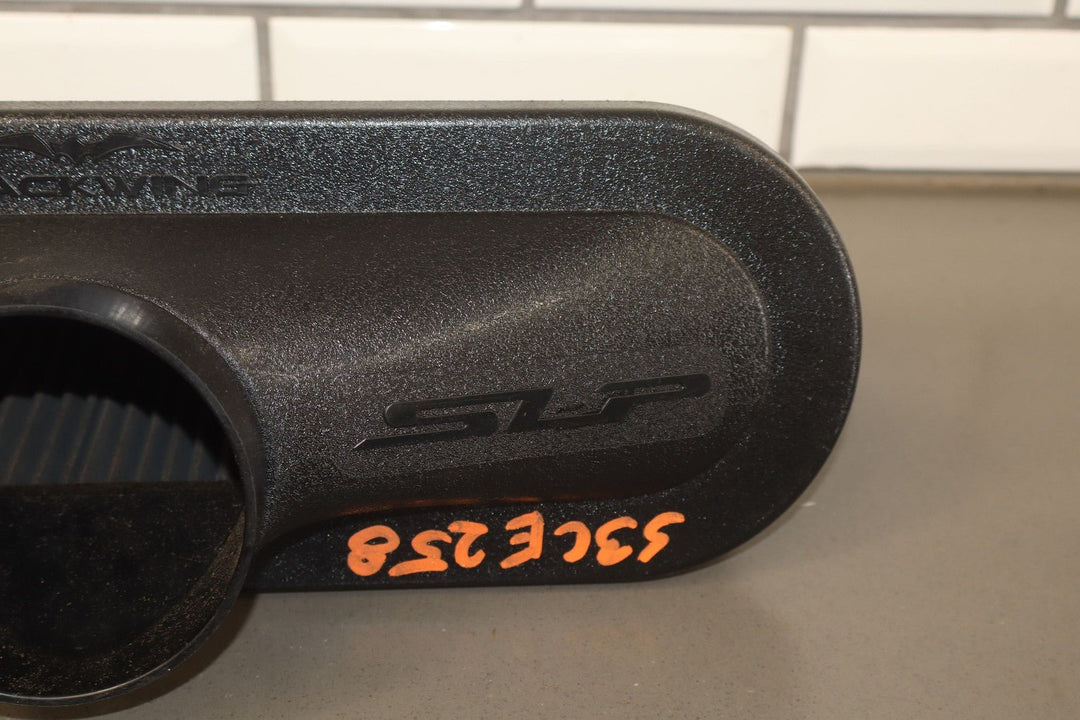 01 - 04 Corvette C5 5.7L Air Cleaner Intake Tube Box Base Lid Straps (No MAF)