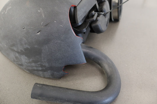 01 - 04 Corvette C5 5.7L Air Cleaner Intake Tube Box Base Lid Straps (No MAF)