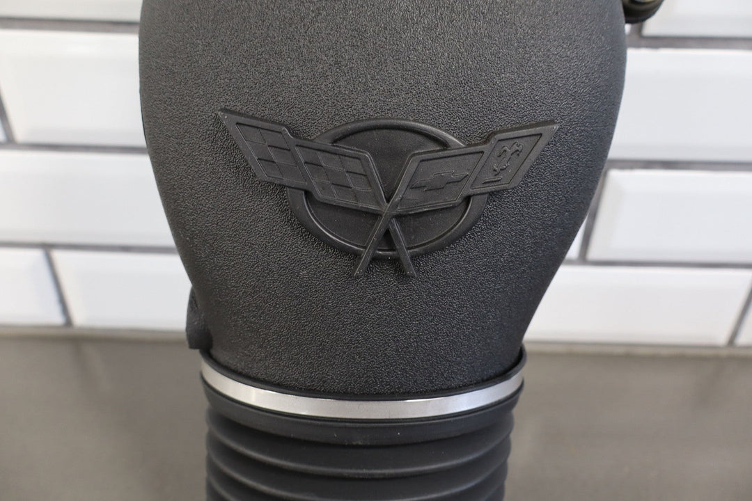 01 - 04 Corvette C5 5.7L Air Cleaner Intake Tube Box Base Lid Straps (No MAF)