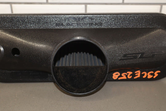 01 - 04 Corvette C5 5.7L Air Cleaner Intake Tube Box Base Lid Straps (No MAF)