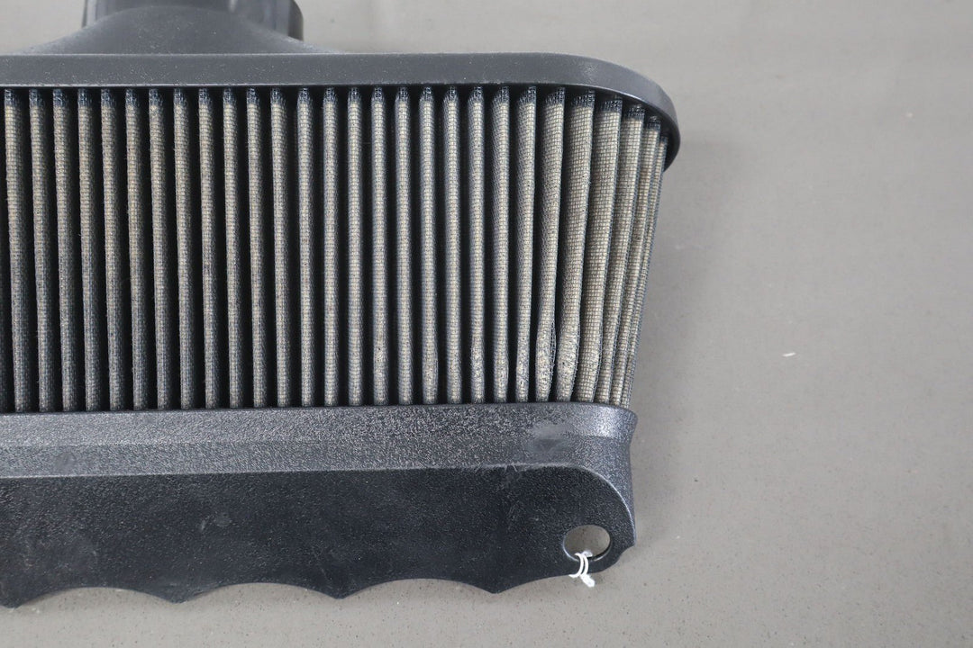 01 - 04 Corvette C5 5.7L Air Cleaner Intake Tube Box Base Lid Straps (No MAF)