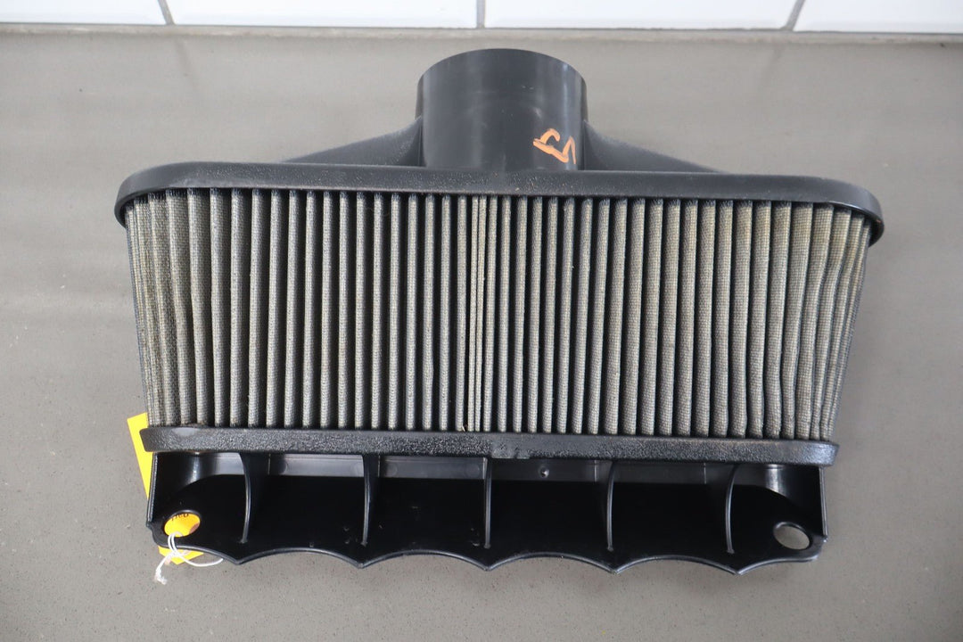 01 - 04 Corvette C5 5.7L Air Cleaner Intake Tube Box Base Lid Straps (No MAF)