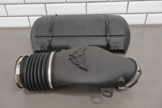 01 - 04 Corvette C5 5.7L Air Cleaner Intake Tube Box Base Lid Straps *No MAF*