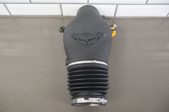 01 - 04 Corvette C5 5.7L Air Cleaner Intake Tube Box Base Lid Straps (No MAF)