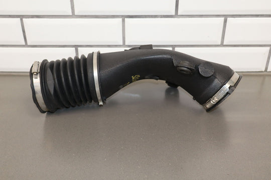 01 - 04 Corvette C5 5.7L Air Cleaner Intake Tube Box Base Lid Straps *No MAF*