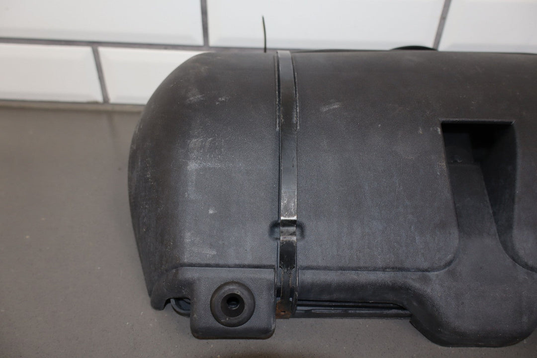 01 - 04 Corvette C5 5.7L Air Cleaner Intake Tube Box Base Lid Straps (No MAF)