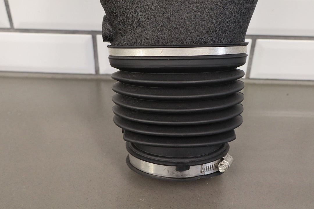 01 - 04 Corvette C5 5.7L Air Cleaner Intake Tube Box Base Lid Straps *No MAF*