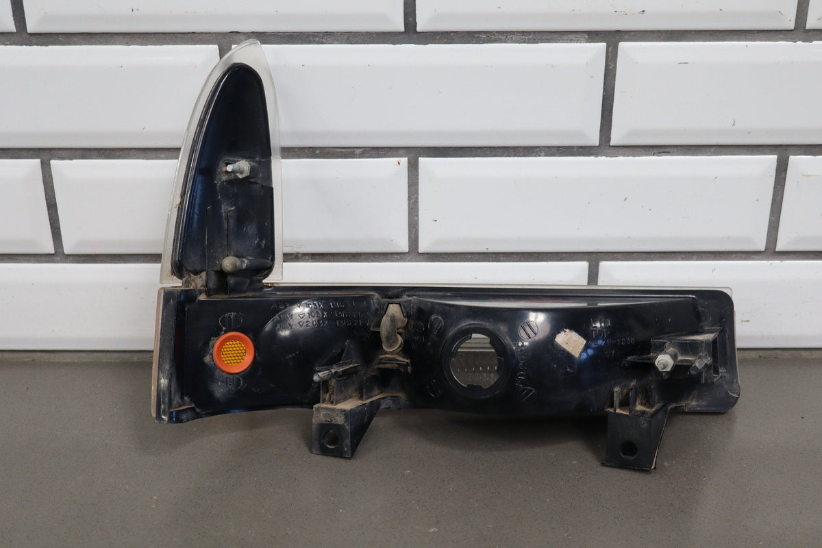 01-04 Ford F250 F350 Super Duty Left Headlight 2C3Z13008AB