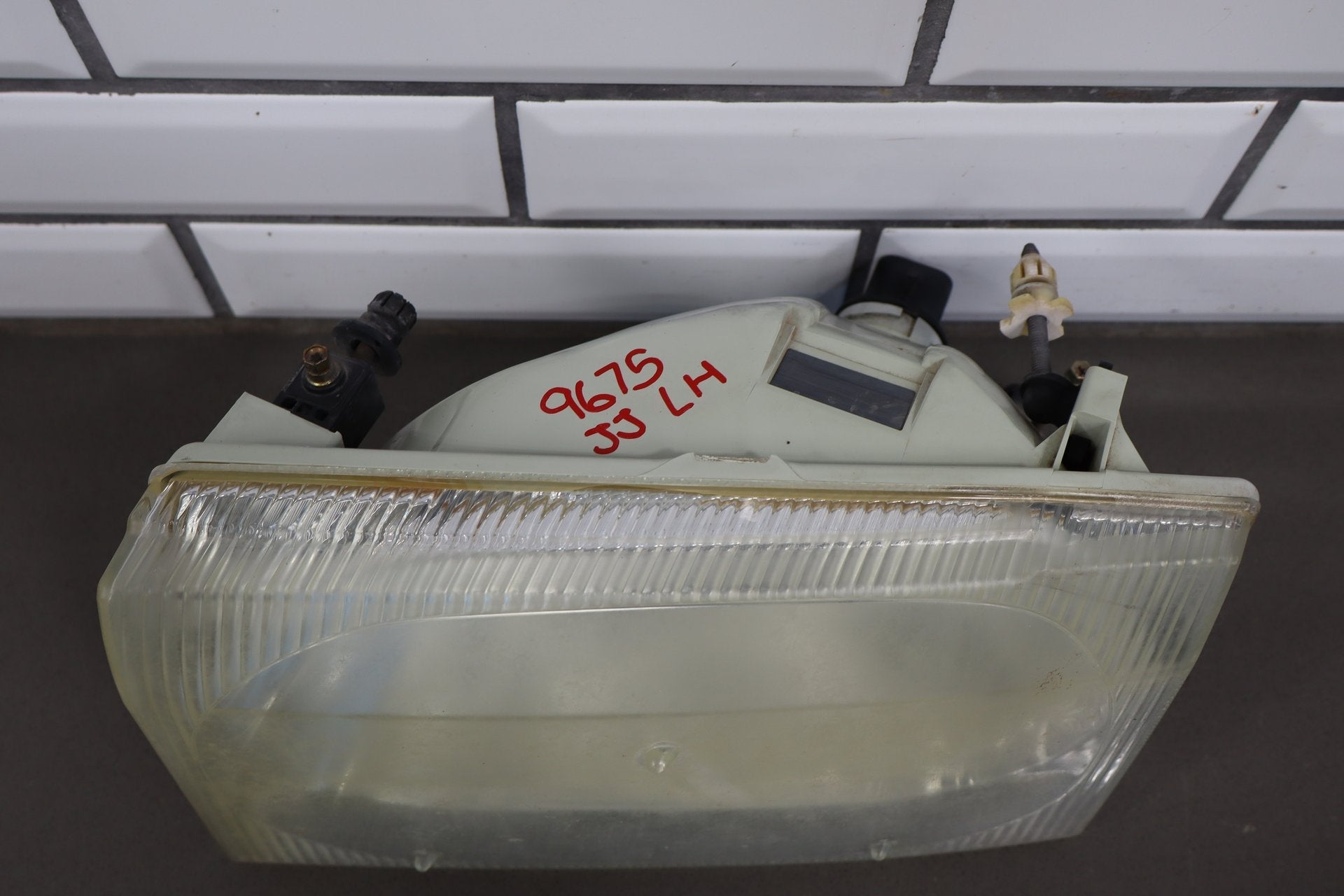 01-04 Ford F250 F350 Super Duty Left Headlight 2C3Z13008AB