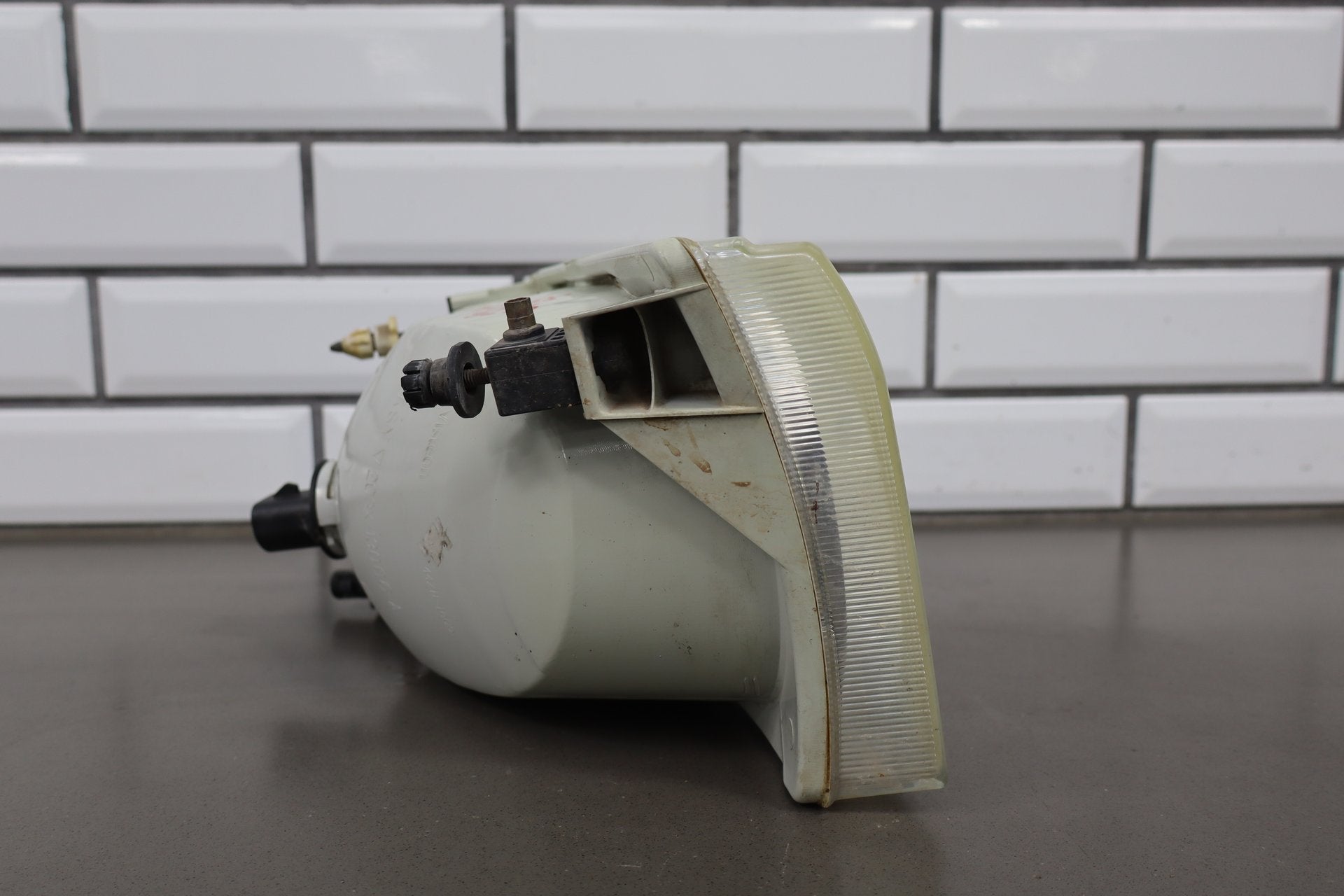 01-04 Ford F250 F350 Super Duty Left Headlight 2C3Z13008AB