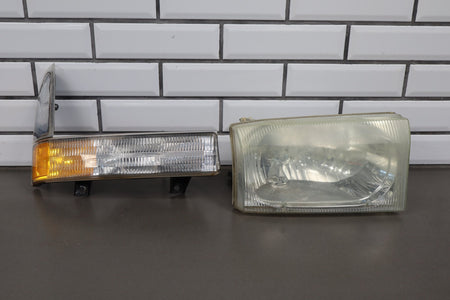 01-04 Ford F250 F350 Super Duty Right Headlight 2C3Z13008AA