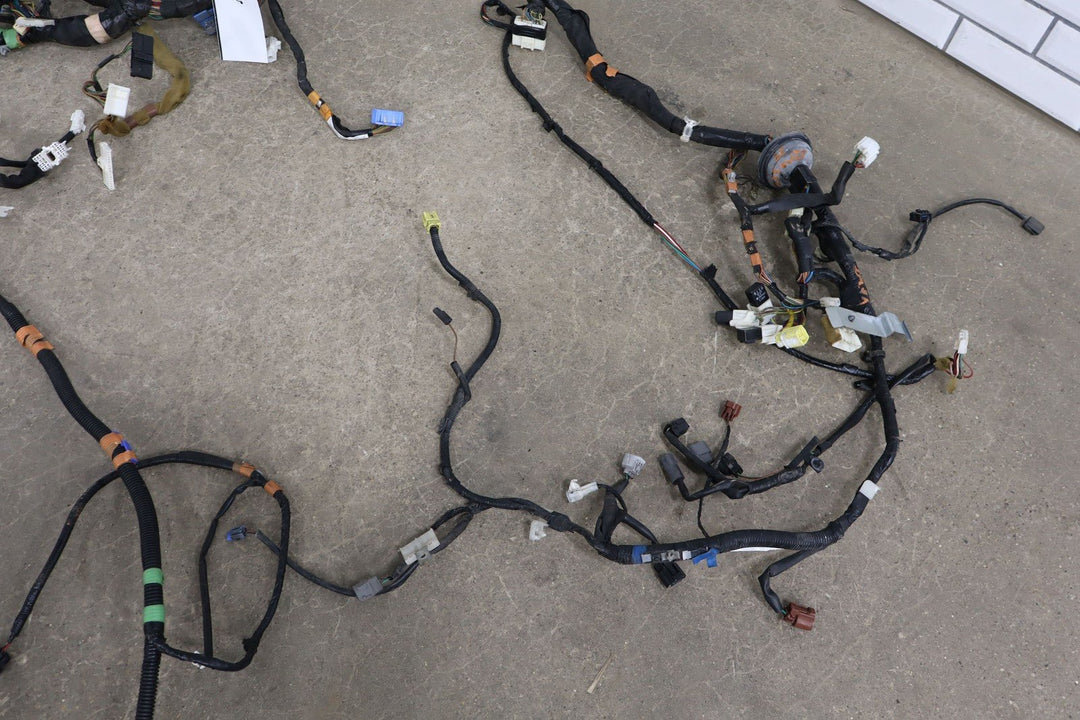 01 - 05 Mazda Miata NB 1.8L 4 Cylinder Engine Wiring Harness NRNC72 - 67 - 020C
