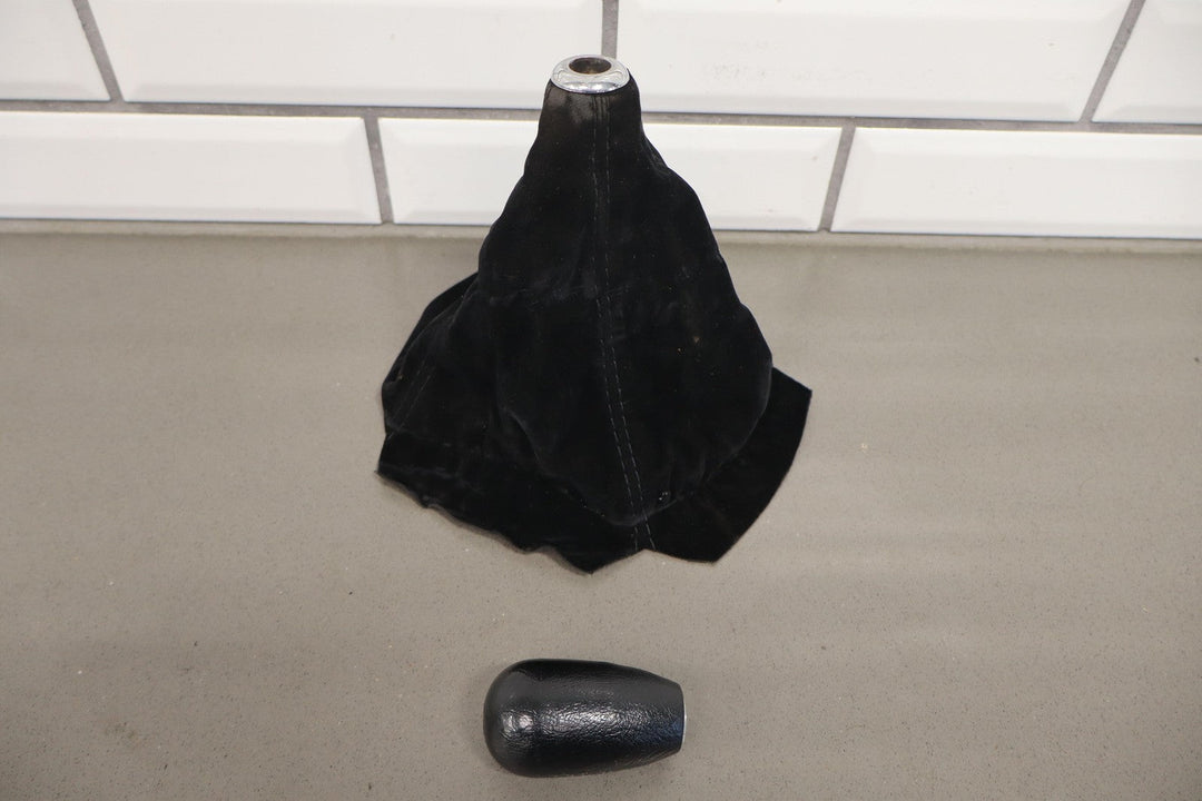 01 - 05 Mazda Miata NB 5 - Spd Shift Knob and Aftermarket Felt Shifter Boot