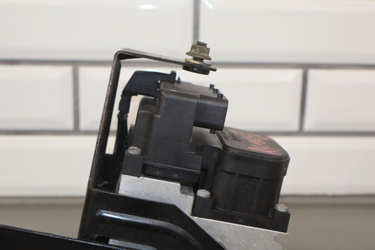 01 - 05 Mazda Miata NB ABS Anti - Lock Brake Pump & Module