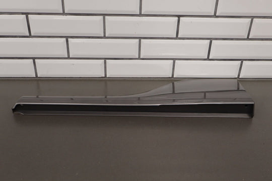 01 - 06 GMC Yukon Denali Left Rear Door Molding (Steel Gray 16U)