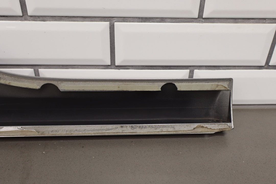 01 - 06 GMC Yukon Denali Left Rear Door Molding (Steel Gray 16U)