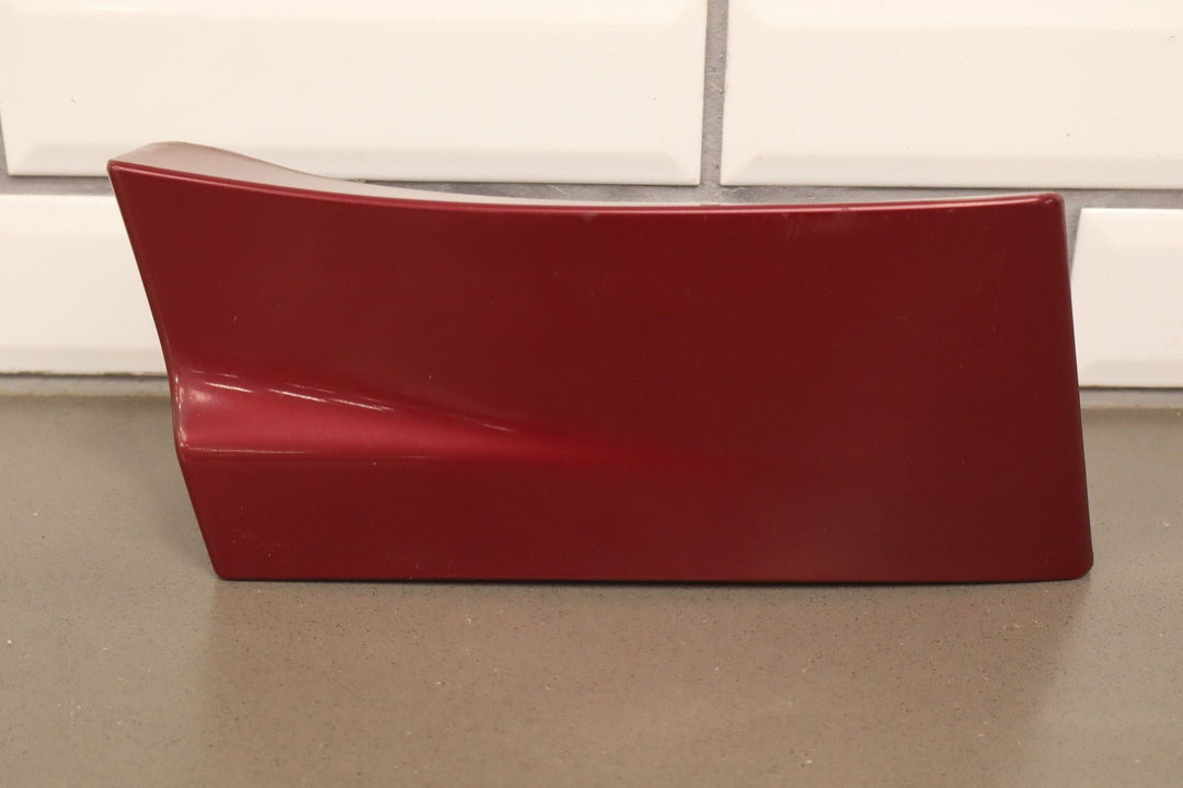 01 - 06 GMC Yukon Denali Passenger Right Fender Molding/Cladding (Sport Red 63U)