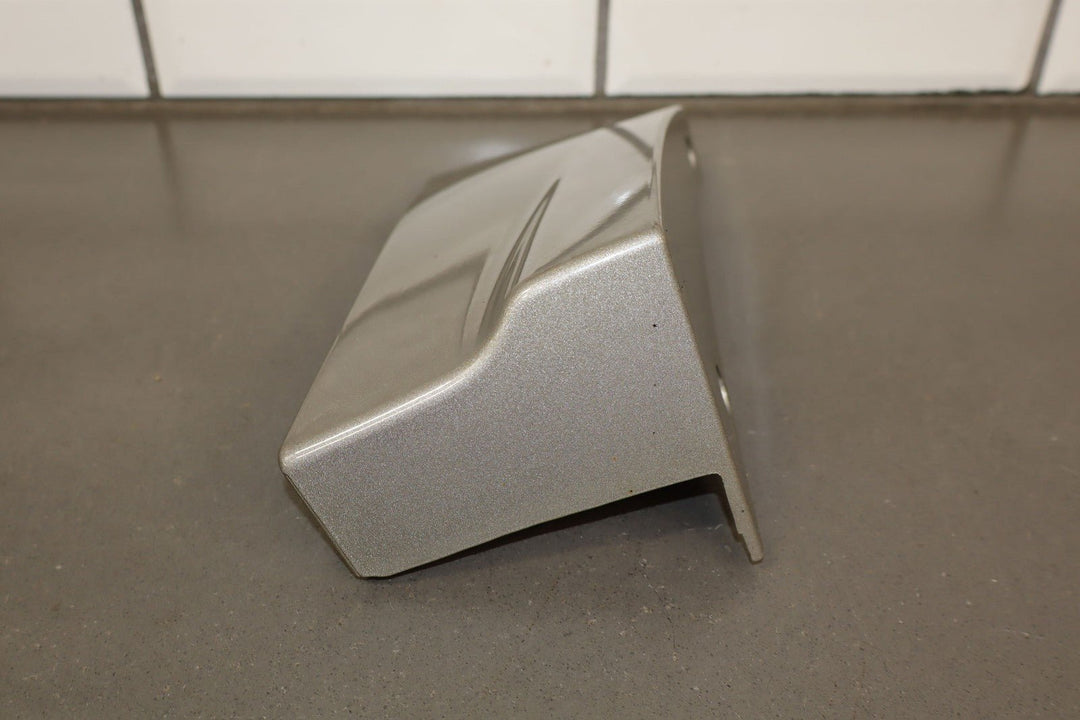 01 - 06 GMC Yukon Denali Right RH Fener Molding Trim 15768968