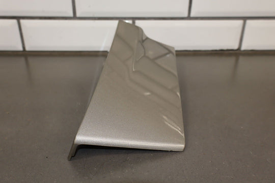 01 - 06 GMC Yukon Denali Right RH Fener Molding Trim 15768968