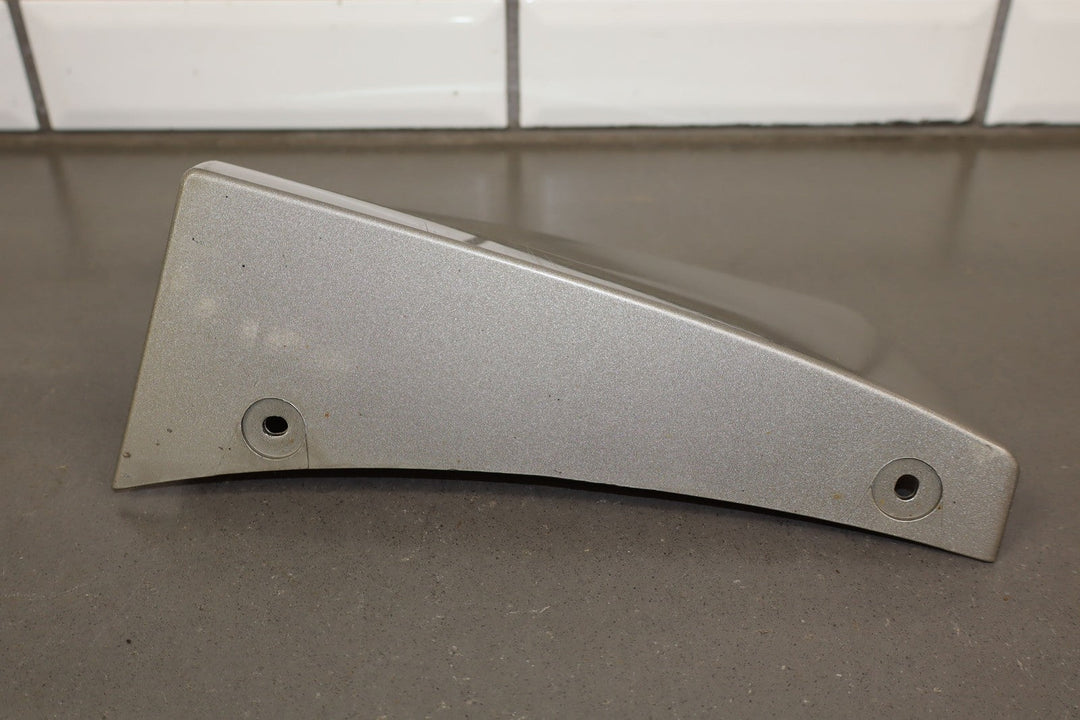 01 - 06 GMC Yukon Denali Right RH Fener Molding Trim 15768968