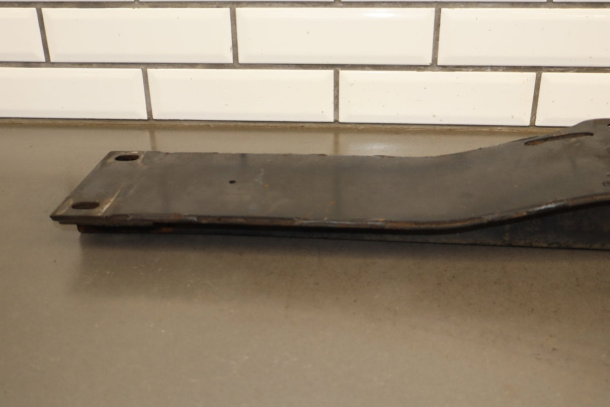 01-07 Chevrolet Silverado 2500/3500 GMT800 Allison Transmission Crossmember OEM
