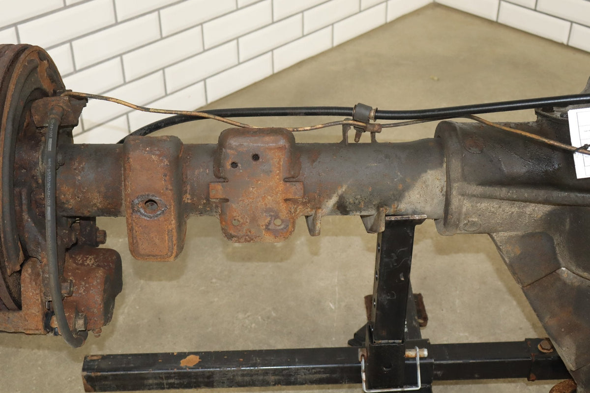 01-07 Chevy GMC 2500HD 6.6 Duramax/ 8.1L 3.73 Ratio 11.5" Rear Axle Assembly