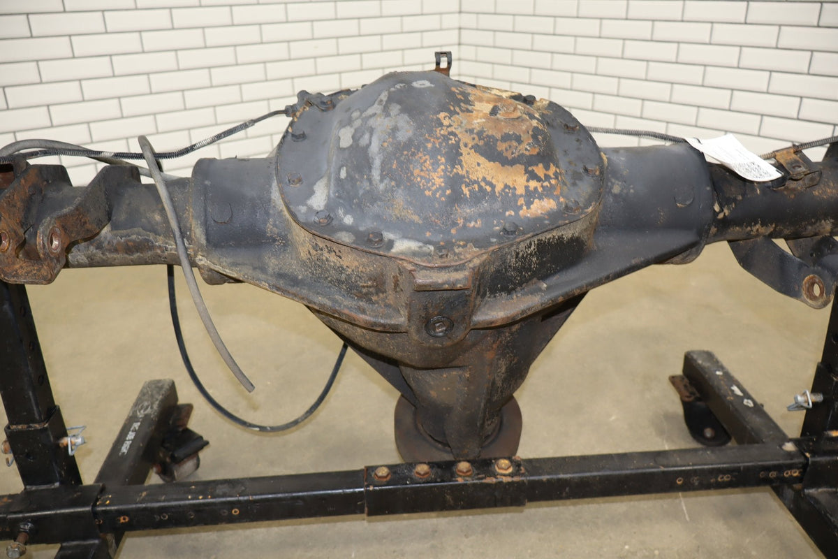 01-07 Chevy GMC 2500HD 6.6 Duramax/ 8.1L 3.73 Ratio 11.5" Rear Axle Assembly