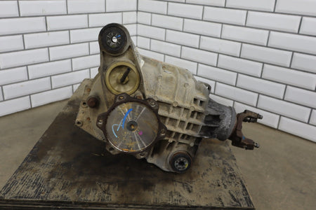 01-07 Chevy GMC 2500HD/3500 GMT800 4.10 Ratio Front Differential/Carrier OEM