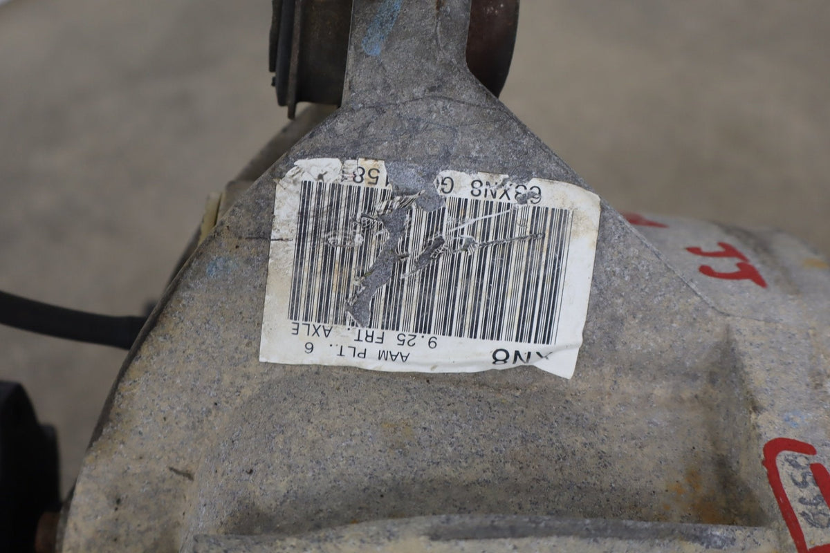 01-07 Chevy GMC 2500HD/3500 GMT800 4.10 Ratio Front Differential/Carrier OEM