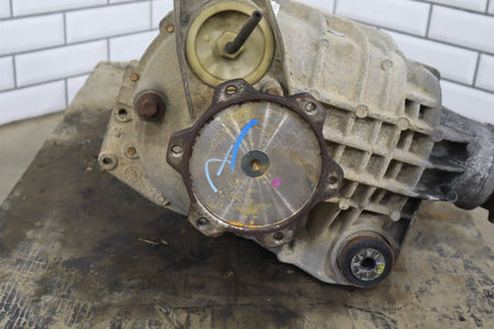 01-07 Chevy GMC 2500HD/3500 GMT800 4.10 Ratio Front Differential/Carrier OEM